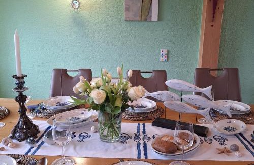 Oberdorla Apartment | Haushälfte ca 290 qm Luxus zur Alleinnutzung