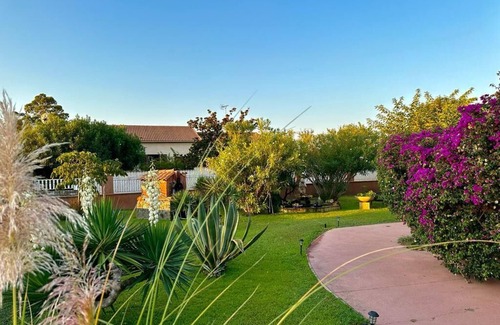 La Marana Villa | HAUT VILLA MESANGES 5 minutes walk from the beach !