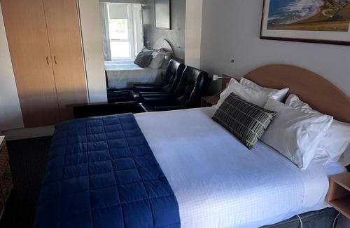 Devonport Cabin | Have a Tasmanian adventure—beautiful scenery/plenty of room options