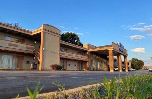 Hazelwood Hotel | Haven Inn & Suites St Louis Hazelwood - Airport North