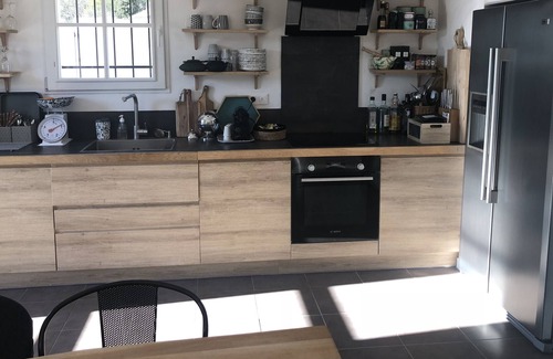 Vitrolles-en-Luberon House | Haven of peace in South Luberon