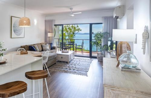 Hamilton Island Apartment | Haven on Hamilton Island -private apartment with views & buggy Fully Renovated in 2023
