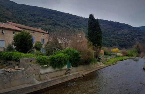 Les Ilhes House | Havre de paix au pied de la montagne