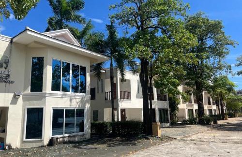 Sihanoukville City Centre Hotel | Hawaii Lounge