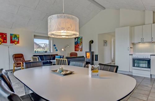 Haurvig House | "Hawarth" - 300m to the fjord by Interhome