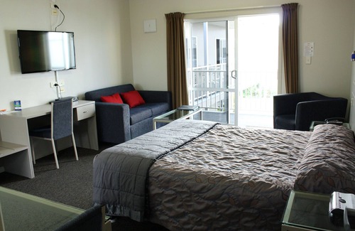 Hawera Hotel | Hawera Central Motor Lodge