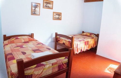 Huacachina Hostel | Hawka