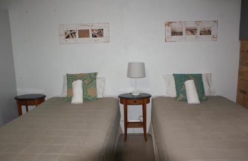Hawks Nest Hotel | Hawks Nest Motel