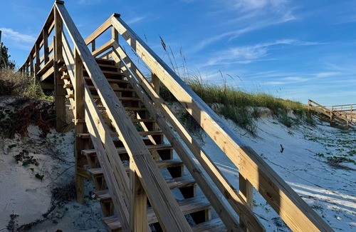 Crescent Beach Condo | Hawksbill Suite at The Silver Sands on Crescent Beach