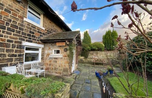 Padfield House | Hawkshead Cottage