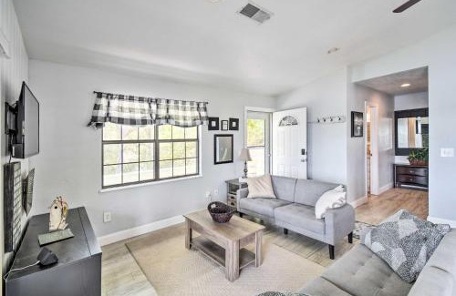 Edgar House | Hawthorne Hideaway with Waterfront Fire Pit!