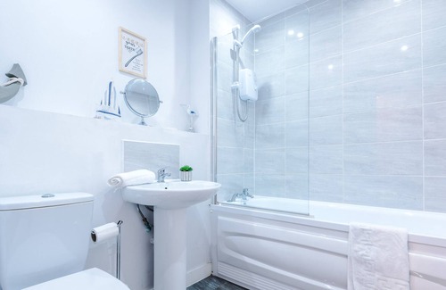 Kirkdale Apartment | Hay's Property