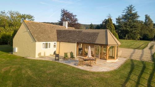 Haresfield House | Hayes Farm - 8 Houses