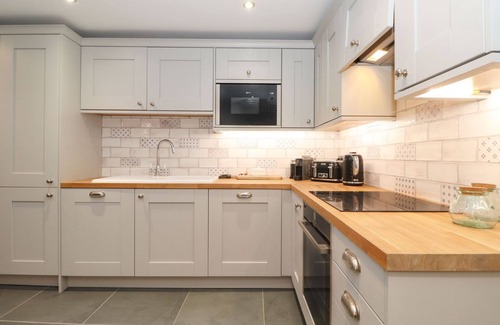 Low Newton Cottage | HAZELRIGG COTTAGE, pet friendly, with open fire in Newby Bridge
