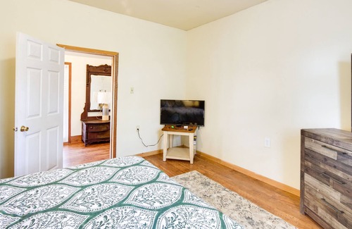 Hazlehurst House | Hazlehurst Vacation Rental - 40 Mi to Jackson!