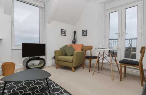 Coverack House | Headland Apt 17