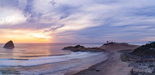 Pacific City Hotel | Headlands Coastal Lodge & Spa