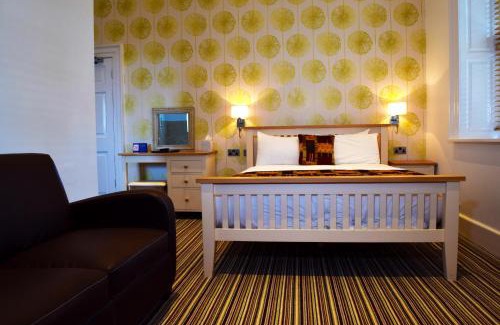 Liversedge Hotel | Healds Hall Hotel
