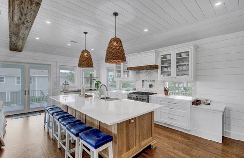 Isle of Palms House | "Heart N Sol" at 3 43rd Avenue|Oceanviews|All New Private Pool and Hot Tub|Completely Renovated|E.