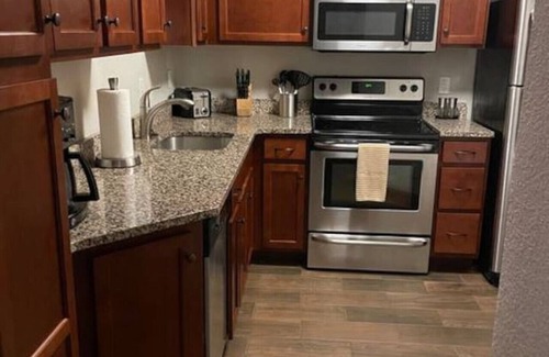 West Freemason Apartment | Heart of Downtown 1 BR/1 BA - Hidden Gem