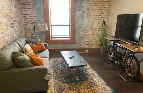 West Freemason Apartment | Heart of Downtown 1 BR/1 BA - Hidden Gem