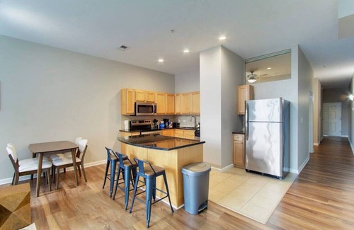 Gateway District Apartment | Heart of Downtown Cleveland | Free Parking