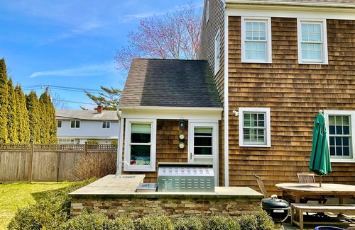 Village of East Hampton House | Heart of East Hampton Village with Outdoor Kitchen