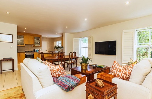 Noordhoek House | Heart of Noordhoek: Farm Village Getaway. 5 minutes to the beach.