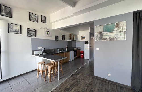 Saint-Pierre-la-Mer Apartment | Heart of the resort, Beau T4 of 130 m² with 150 m² terrace and private pool