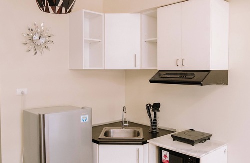 Mandurriao Condo | Heart of the City Cozy Nook
