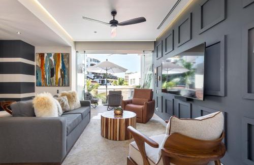 Alta Vista Apartment | Heart of Zona Romantica, steps from restaurants, shops and nightlife-LUXURY CONDO