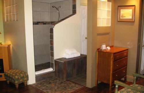 Drumheller Hotel | Heartwood Inn