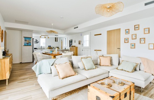 Noirmoutier-en-l'Ile Ski Chalet | Heated pool – House for 6 adults and 2 children