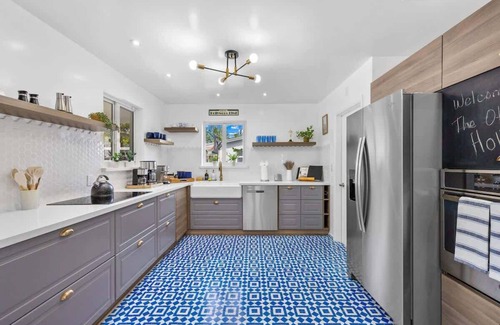 North Central Hollywood House | Heated Pool & Beach Gear - The Other Hollywood