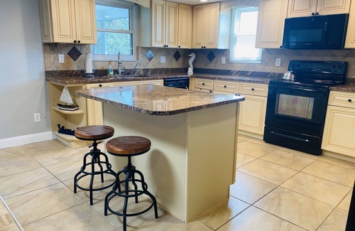 Baywood Village House | Heated Pool/Ping pong/Foosball/Short drive 2 Beach