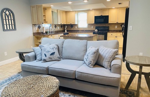 Baywood Village House | Heated Pool/Ping pong/Foosball/Short drive 2 Beach