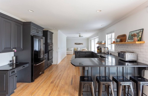 Orient House | Heated pool, private association Beach, bikes, Moke golf cart, Village
