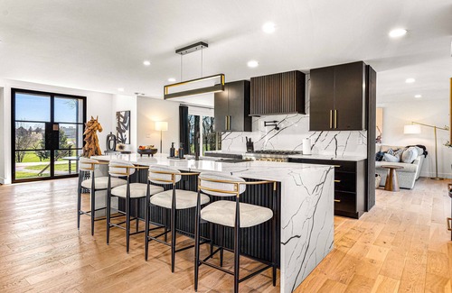 Keene House | Heated, Saltwater Pool-Hot Tub-GameRm-Bar-near Keeneland-Bourbon Trail-Dogs OK!