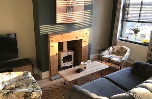 Halifax House | Heather Bank Cottage, Halifax. Yorkshire. HX2 7DD