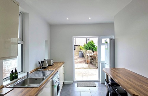 Canton House | Heathfield by Switchback Stays