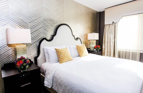 Kalorama Heights Hotel | Heaton Suite, Churchill Hotel, Private Parking, Walking Distance to Museums