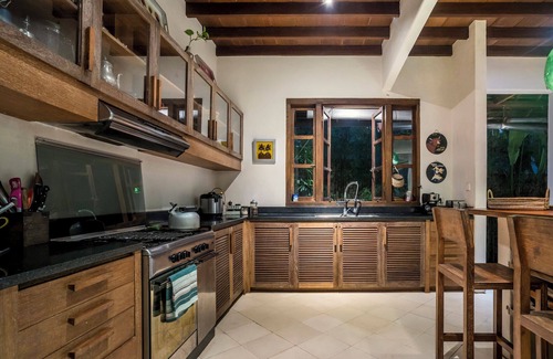 Banjar Semer Villa | Heaven 4 BR Villa with Large Pool and Jacuzzi