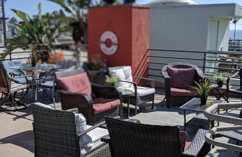 Venice Apartment | Heaven At the Beach and large ocean deck