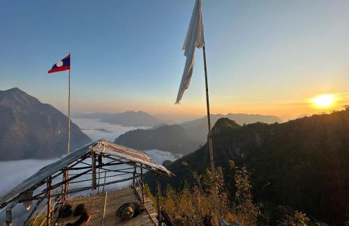 Nong Khiaw Hostel | Heaven Backpackers HOSTEL & Camping tours