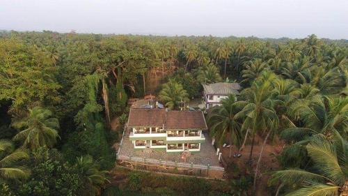 Sernabatim Bed & Breakfast | Heaven Goa Guesthouse