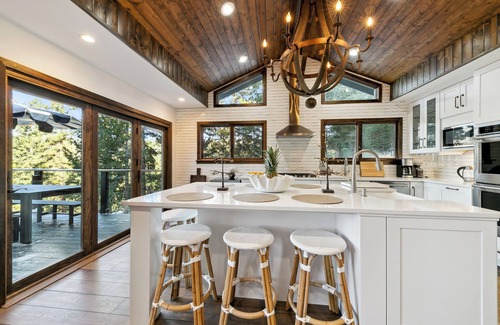 Zephyr Cove House | Heavenly lakeview home with hot tub and large kitchen Luxe42