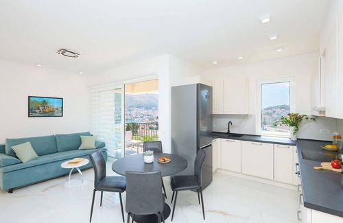 Babin Kuk Apartment | Hedera Estate, Hedera A48