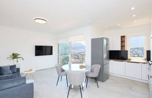 Babin Kuk Apartment | Hedera Estate, Hedera A47