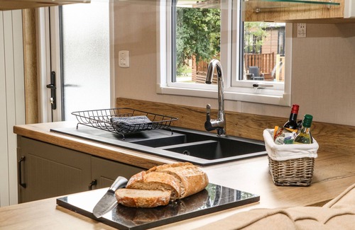 South Lakeland Leisure Village Cottage | HEDGEHOG LODGE, pet friendly in South Lakeland Leisure Village