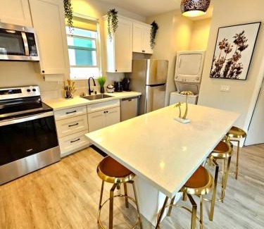 City Heights House | Heights Golden Luxe Retreat